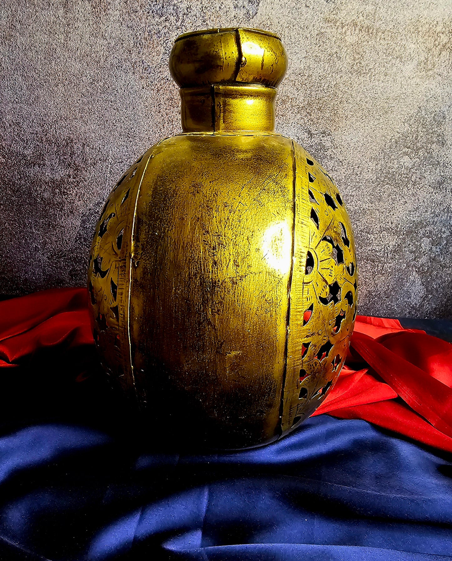 Golden tea light metal