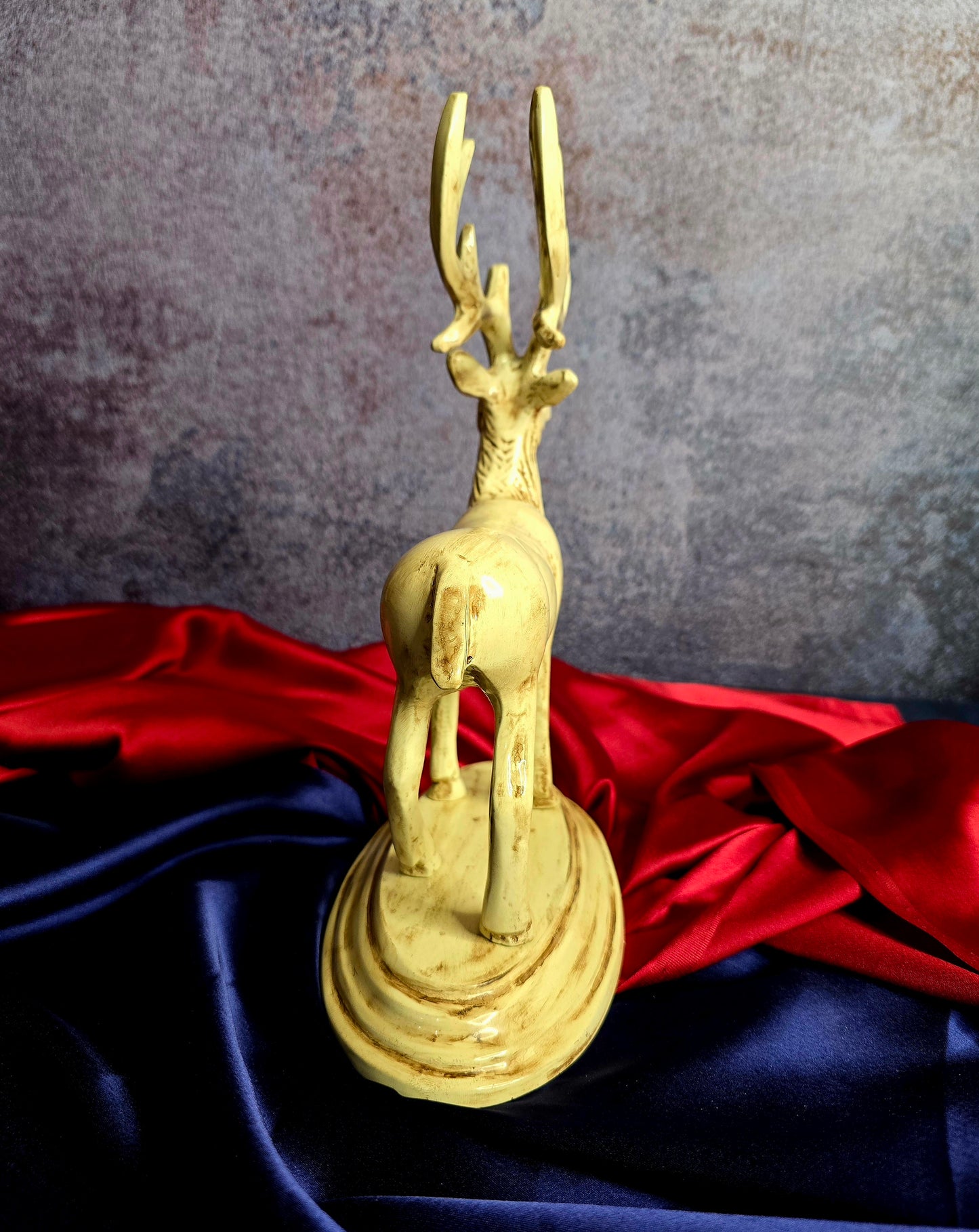 Luxury gifting deer metal marble finished