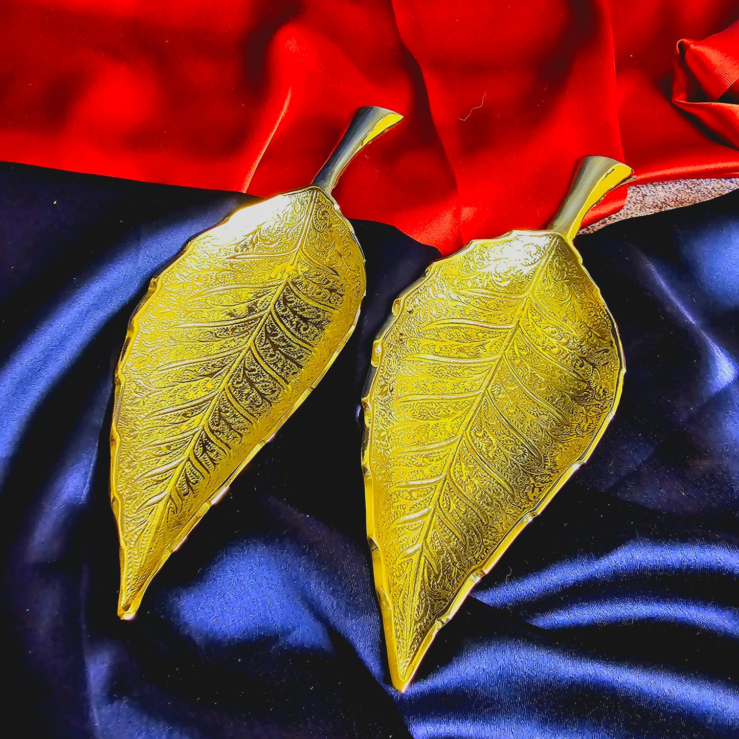TWO LEAF SLIM DECOR