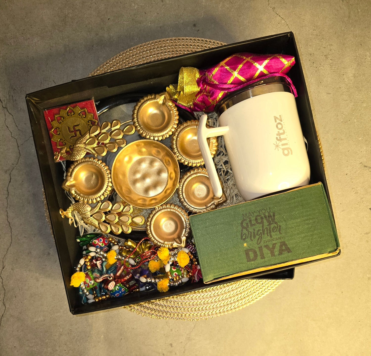 Giftoz Gift Hampers