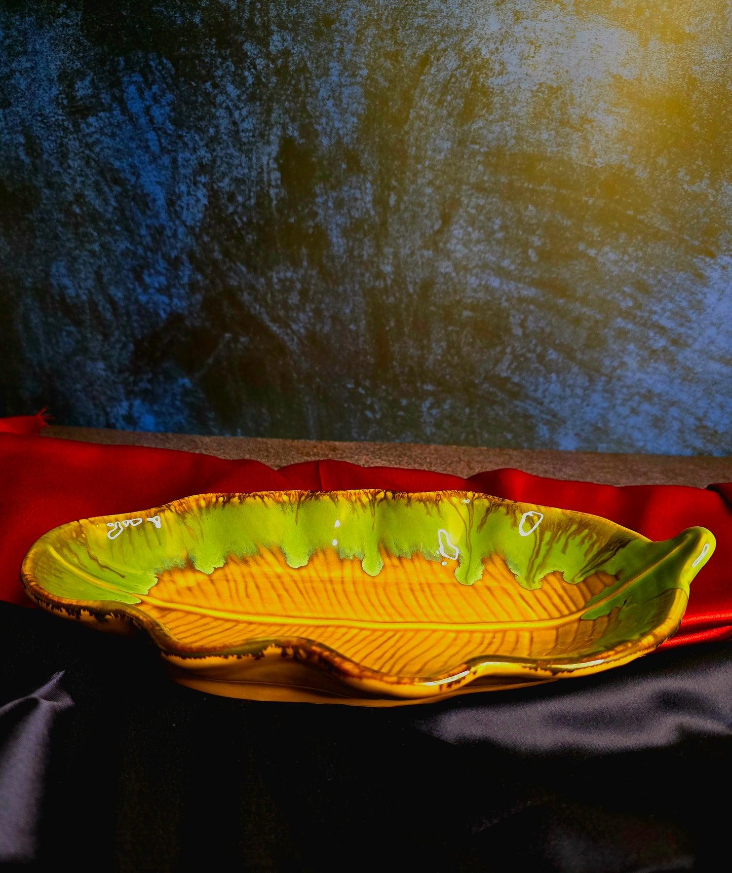 Leaf Style Tray