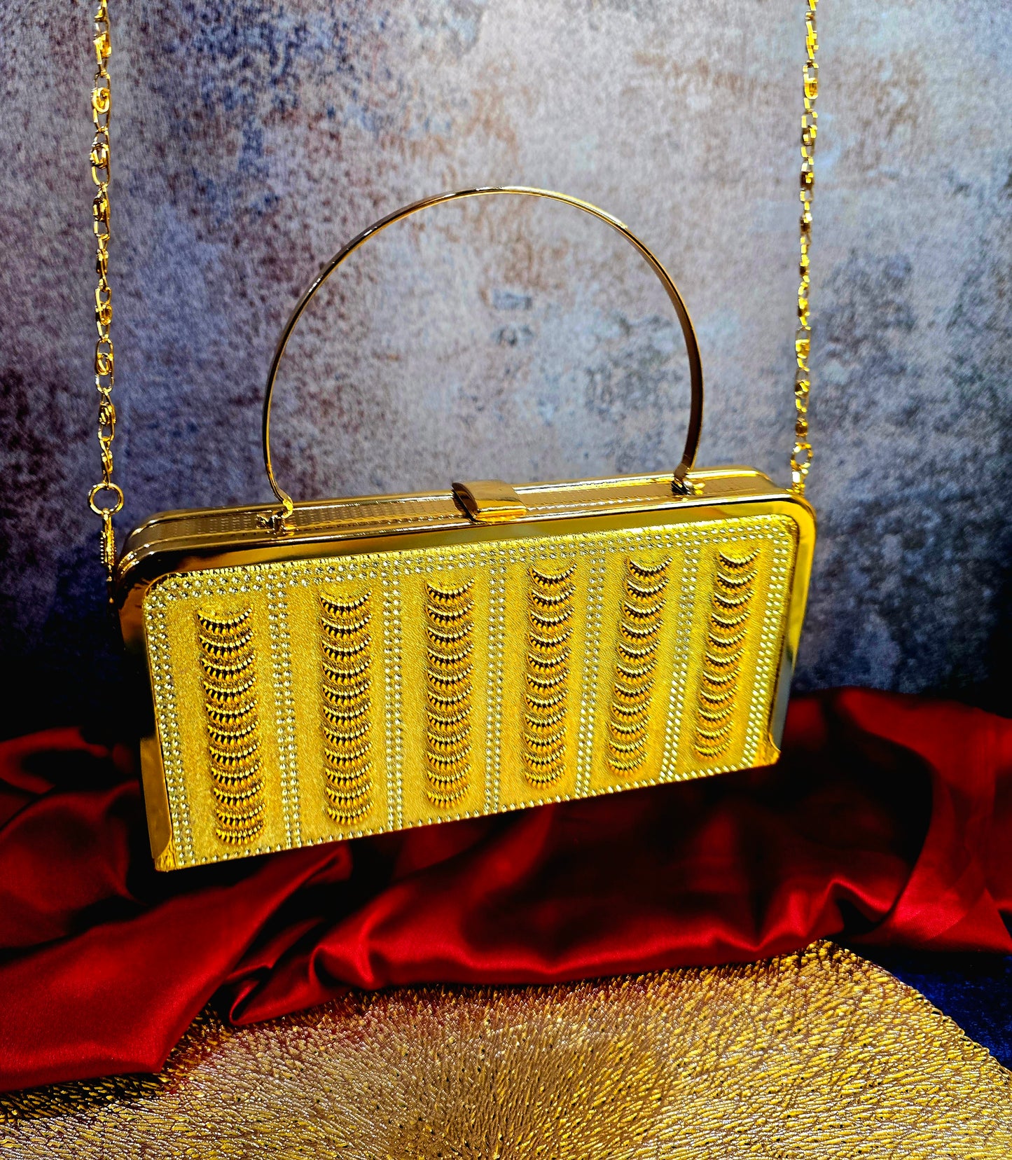 Moon beam Clutch